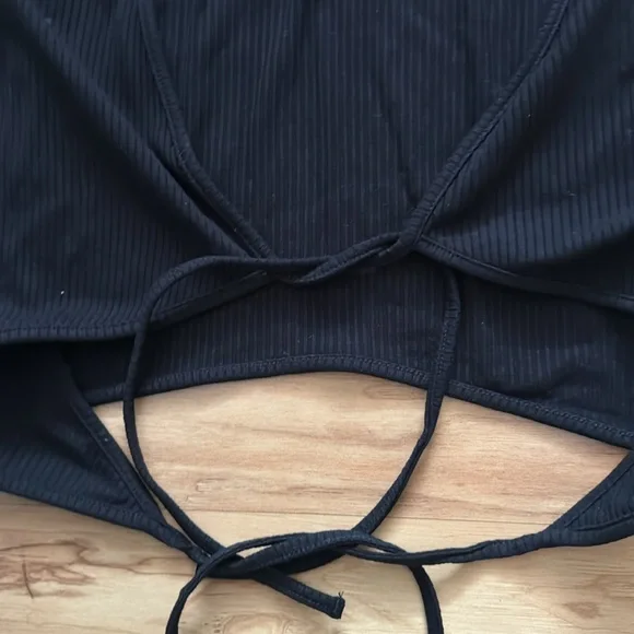 NWT Black Ribbed Crop Top with Ties - Picture 3 of 5